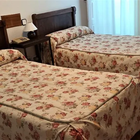 Hotel De 2*