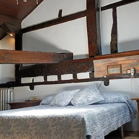 Hotell De 2*