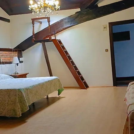 Hotell De 2*